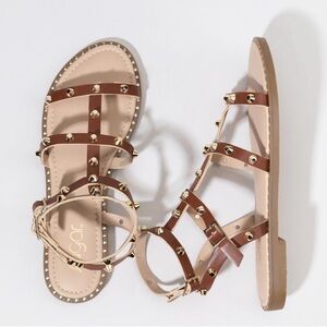 New Francesca's Sugar Studded Gladiator
Cognac And Gold Tone Stud Sandals